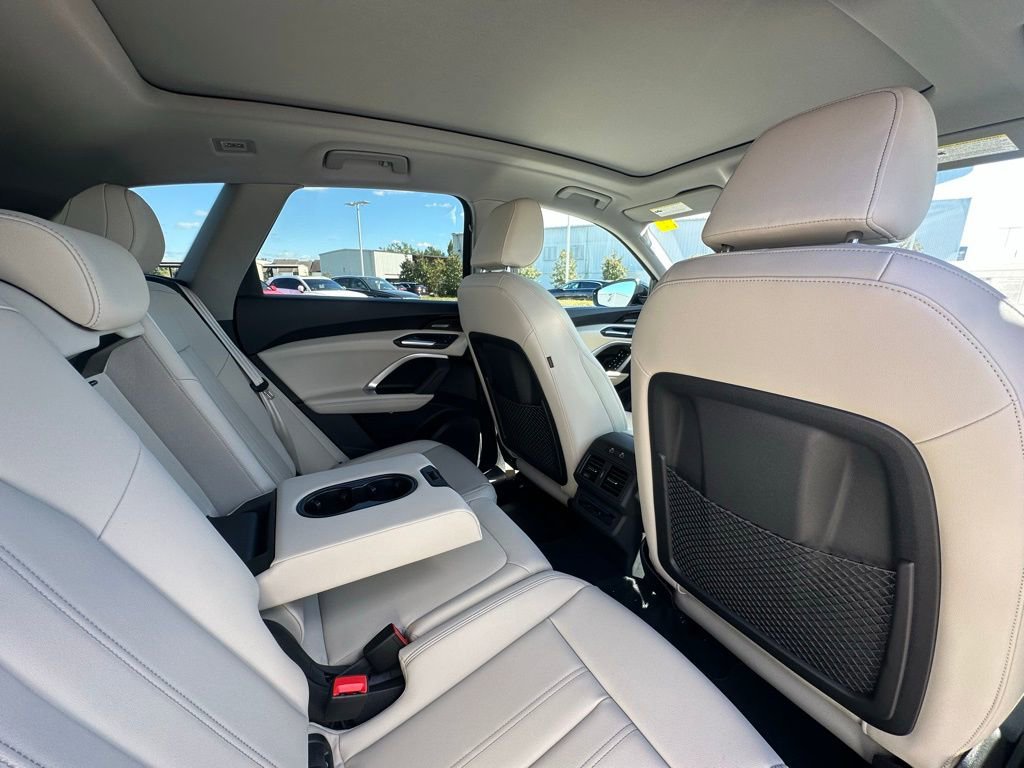 New 2025 Audi Q5 Premium Plus image 28