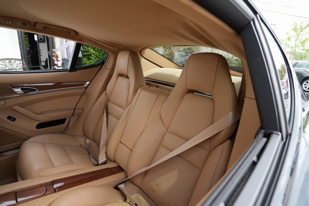 Used 2013 Porsche Panamera image 24