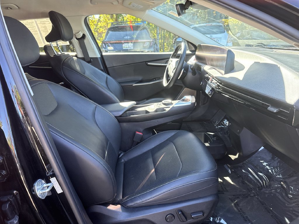 Used 2022 Kia EV6 Wind w/ Wind Technology Package AWD/4WD image 25