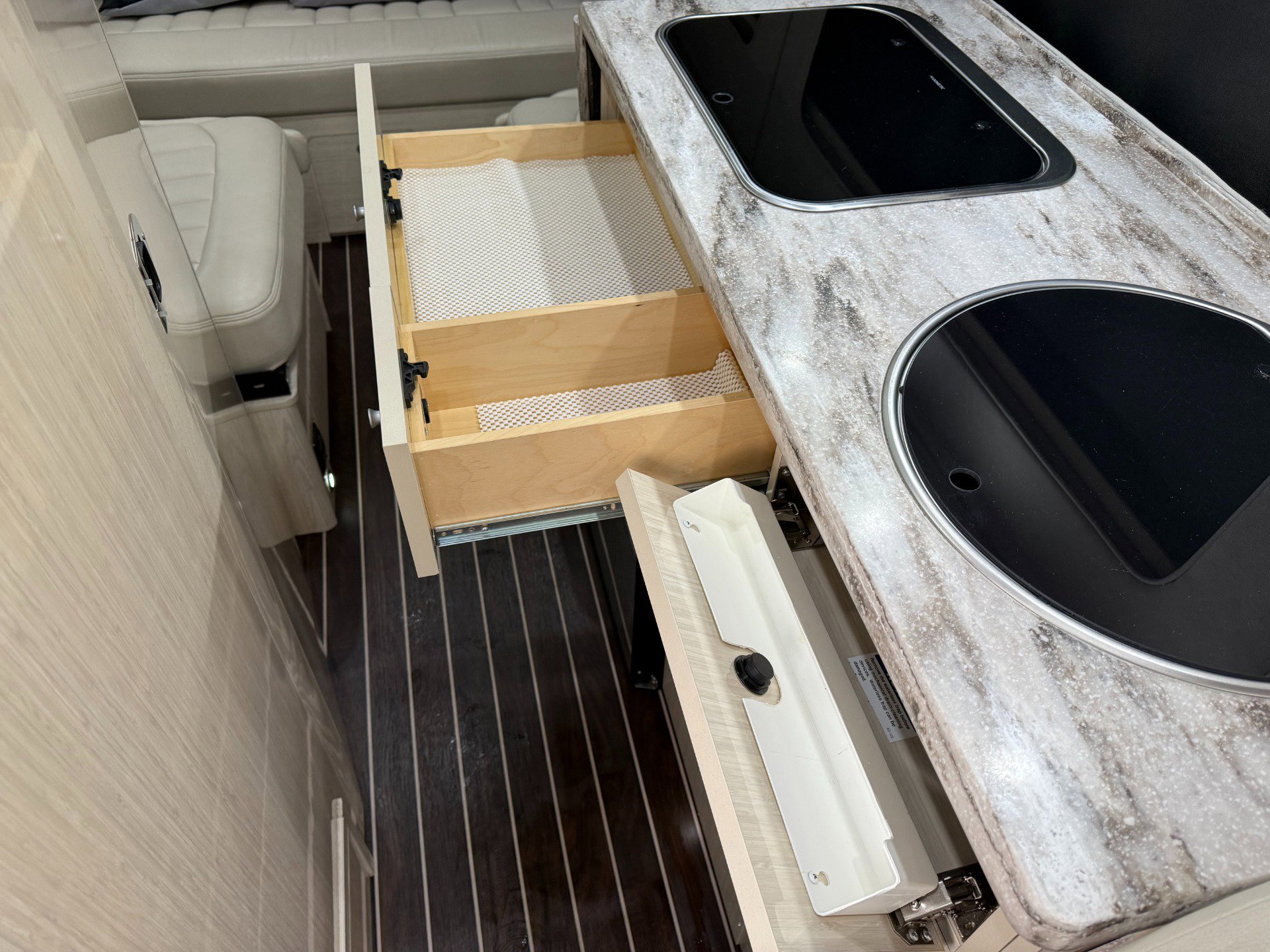 Used 2017 Mercedes-Benz Sprinter 3500 image 41