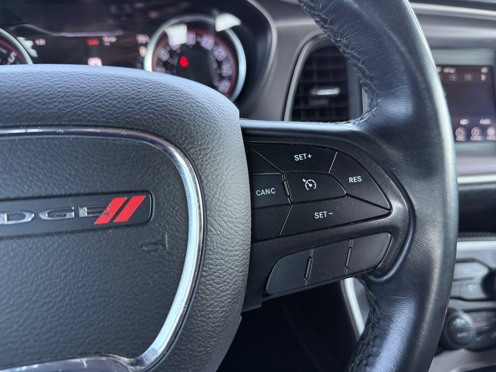 Used 2019 Dodge Challenger SXT image 17