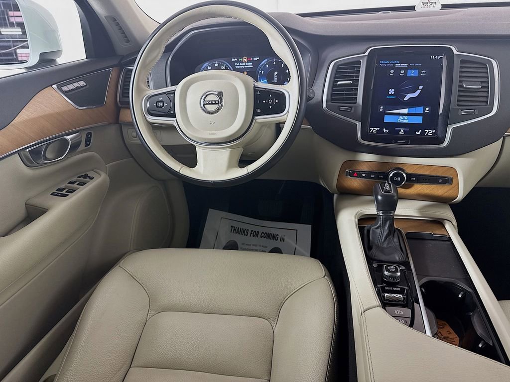 Used 2021 Volvo XC90 T6 Momentum image 27