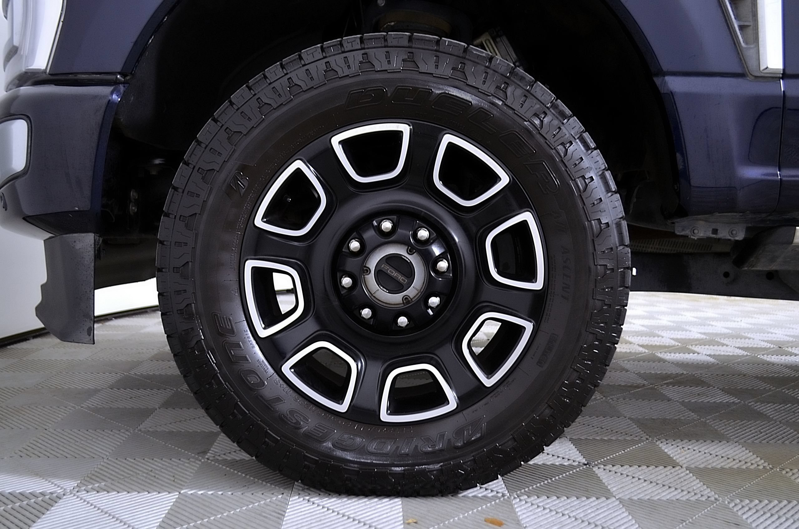 Used 2023 Ford F250 Platinum AWD/4WD image 10