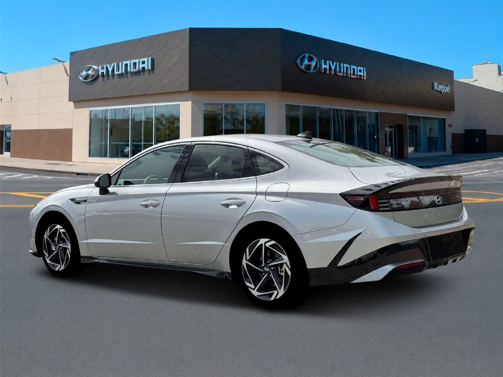 New 2026 Hyundai Sonata SEL FWD image 4