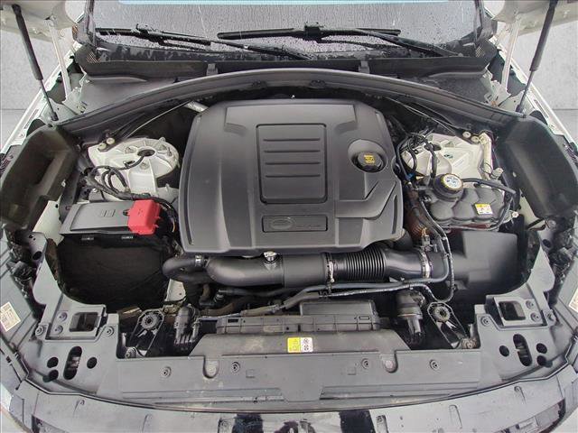 Used 2018 Land Rover Range Rover Velar S image 30