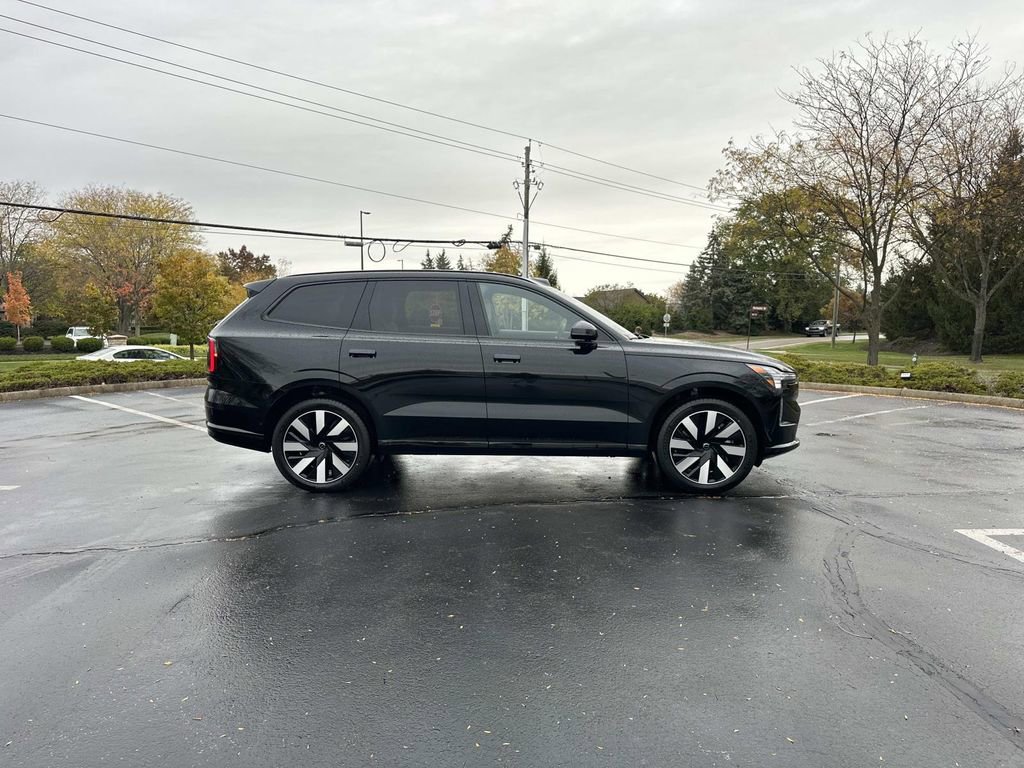 New 2025 Volvo EX90 Plus w/ Protection Package Premier image 8