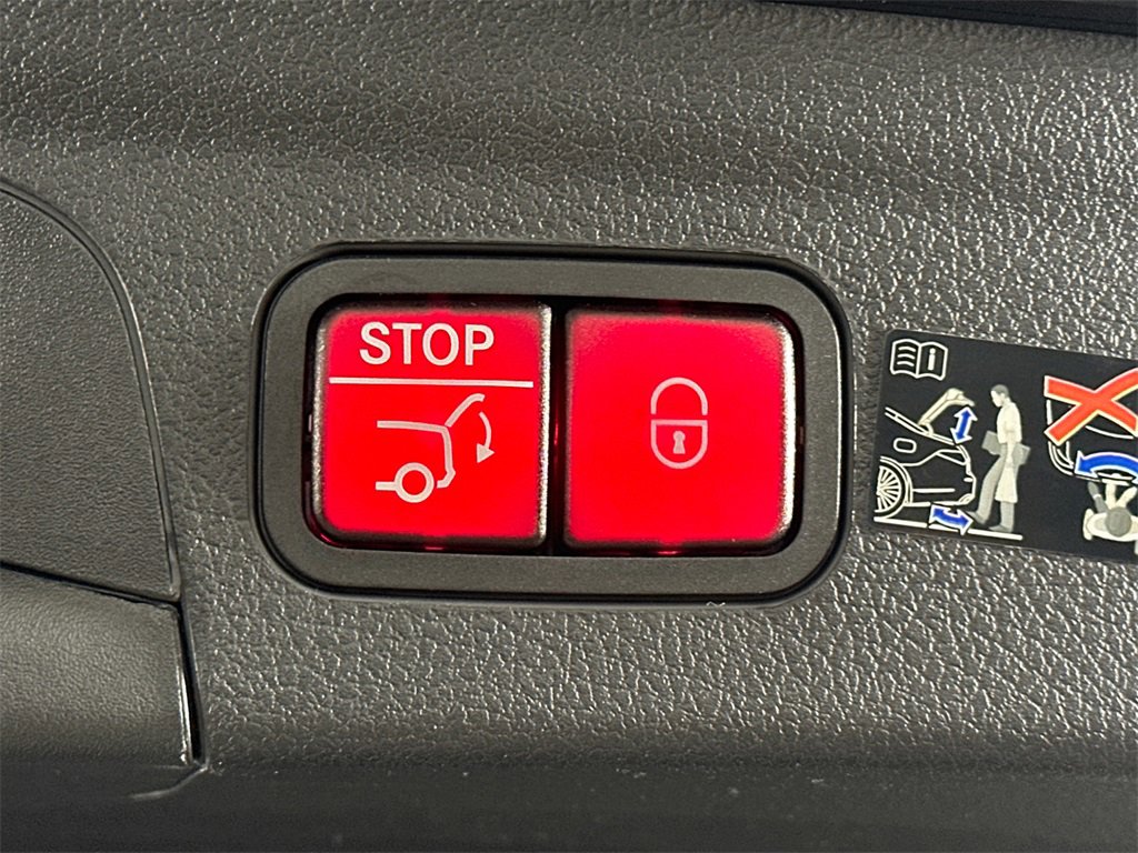 Certified 2025 Mercedes-Benz GLE 53 AMG 4MATIC image 21