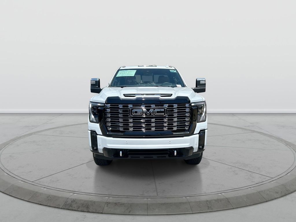 Used 2026 GMC Sierra 2500 Denali Ultimate AWD/4WD image 3