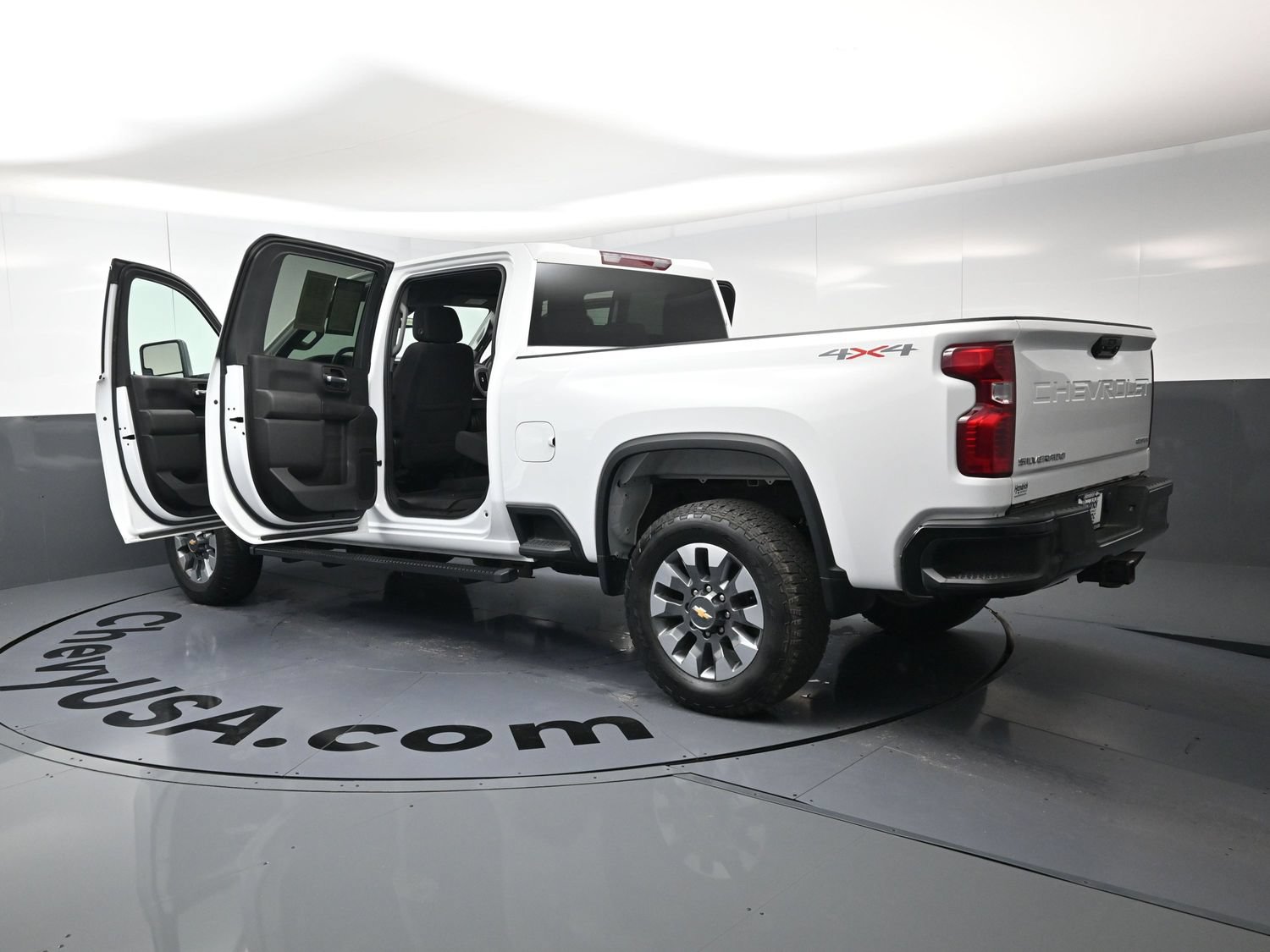 Used 2024 Chevrolet Silverado 2500 Custom w/ Custom Convenience Package AWD/4WD image 29