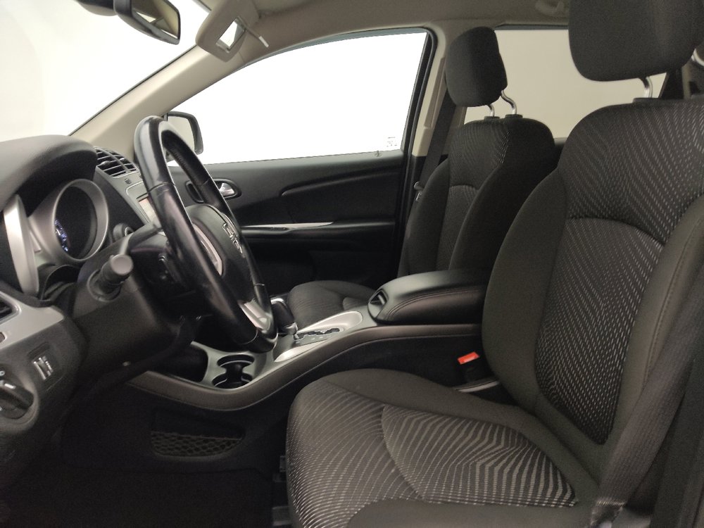 Used 2020 Dodge Journey SE w/ SE Popular Equipment Group FWD image 17