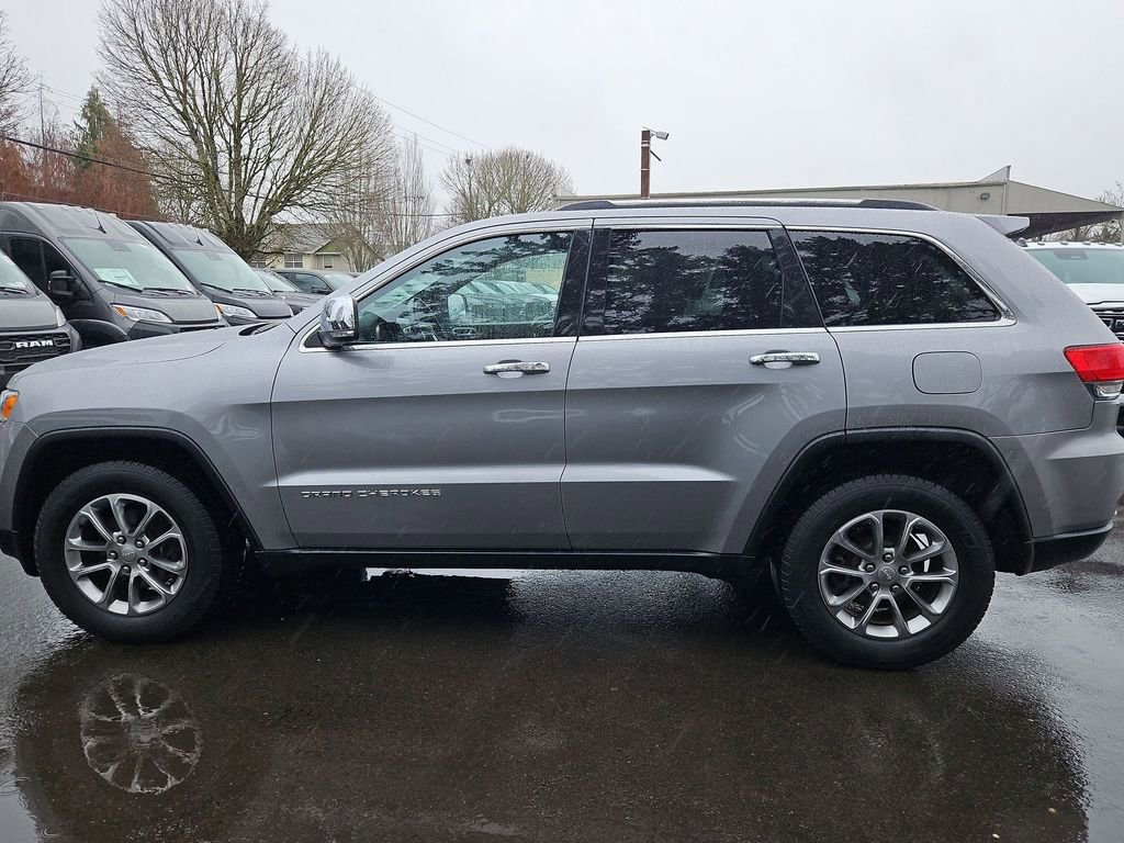 Used 2015 Jeep Grand Cherokee Limited w/ Trailer Tow Group IV image 4