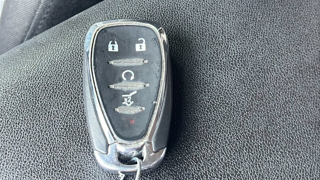 Used 2018 Chevrolet Equinox LT w/ Sun & Infotainment Package FWD image 23