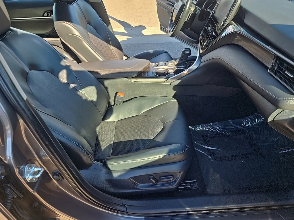 Used 2023 Toyota Camry XSE image 29