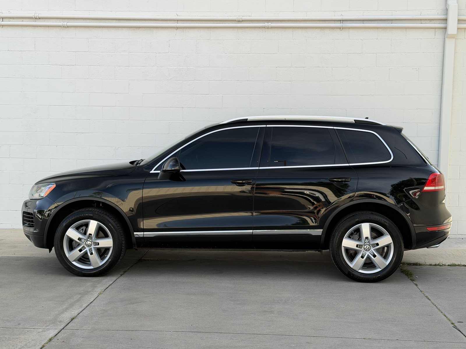 Used 2014 Volkswagen Touareg VR6 AWD/4WD image 8
