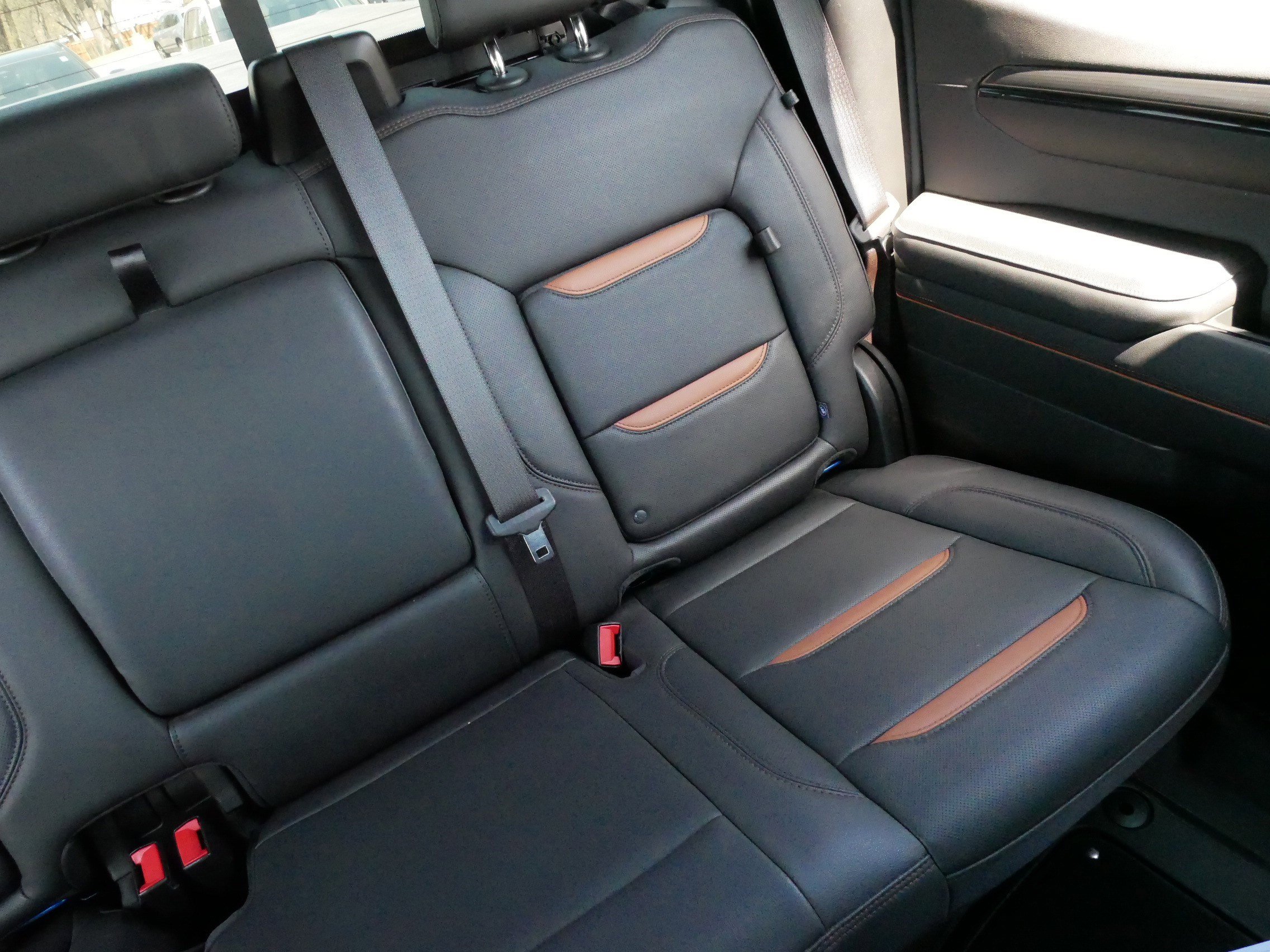 Used 2023 GMC Sierra 1500 AT4 w/ AT4 Premium Package AWD/4WD image 14
