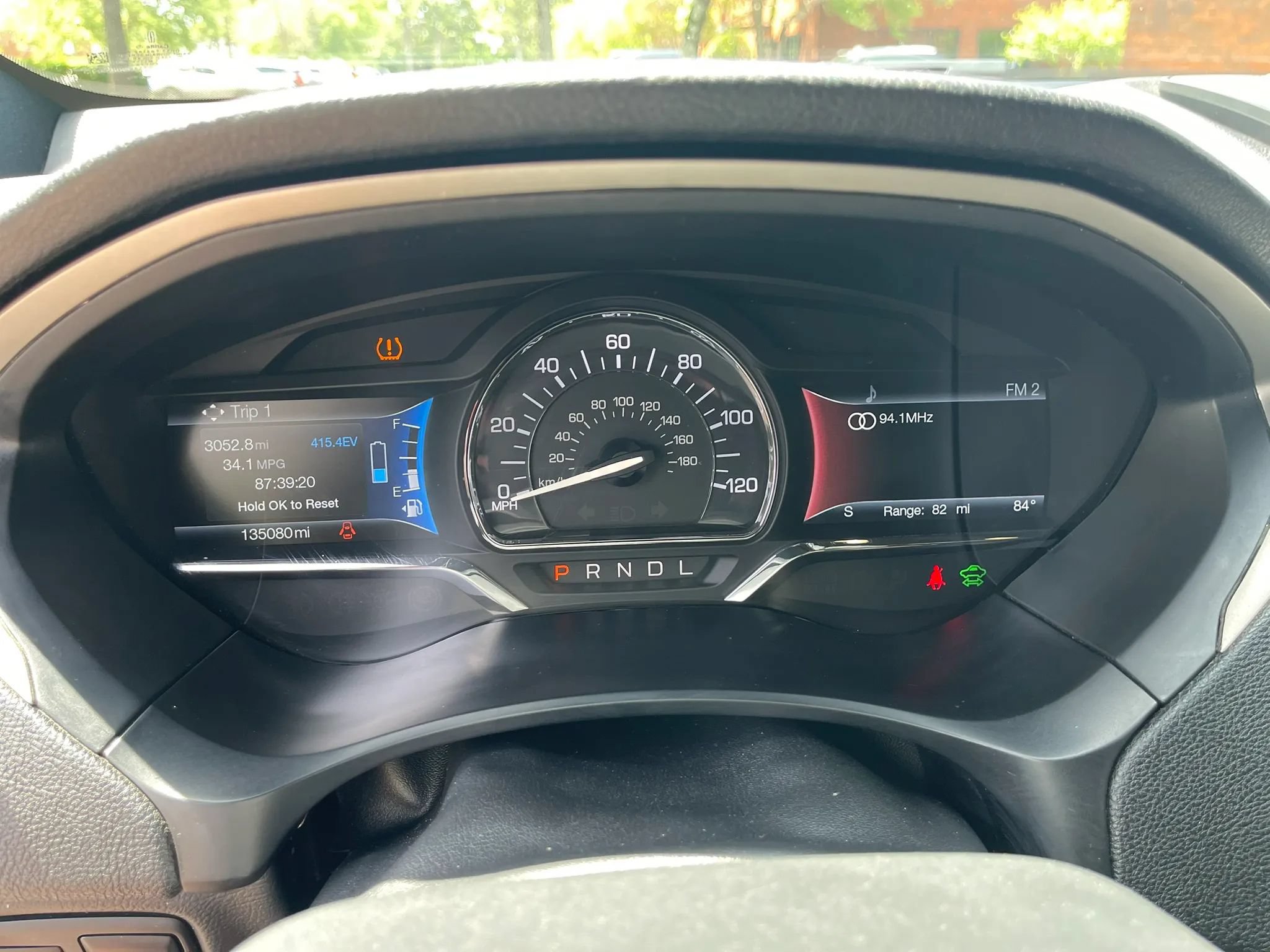 Used 2017 Lincoln MKZ Reserve FWD image 17