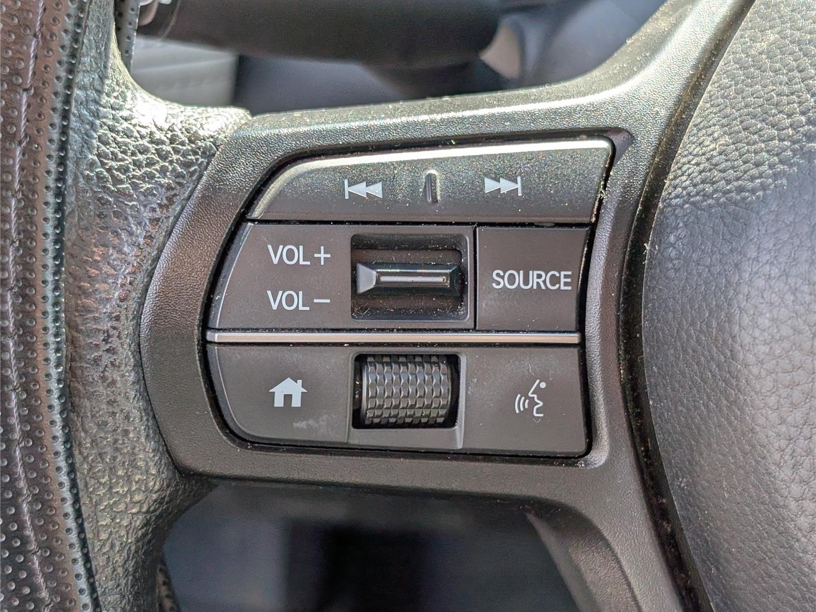 Used 2025 Honda HR-V LX image 20