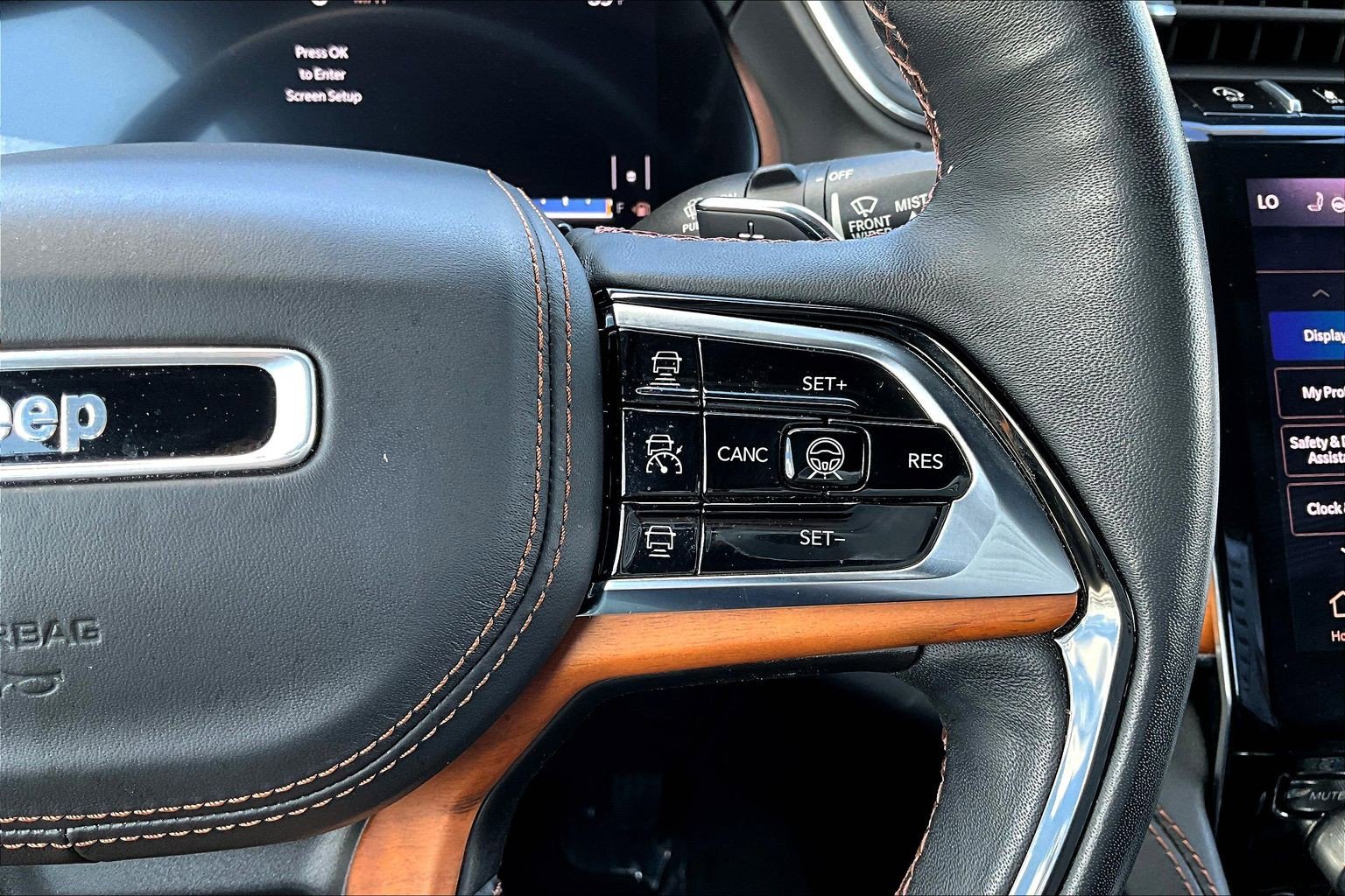 Used 2021 Jeep Grand Cherokee L Summit AWD/4WD image 12