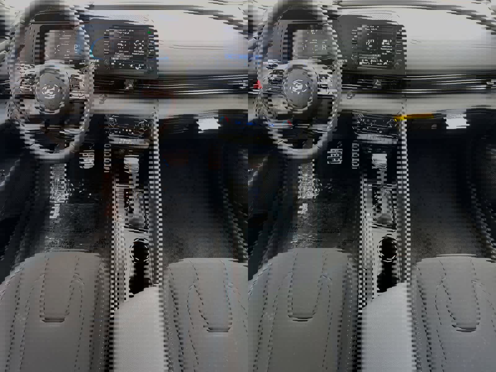 New 2025 Hyundai Elantra Sport image 4