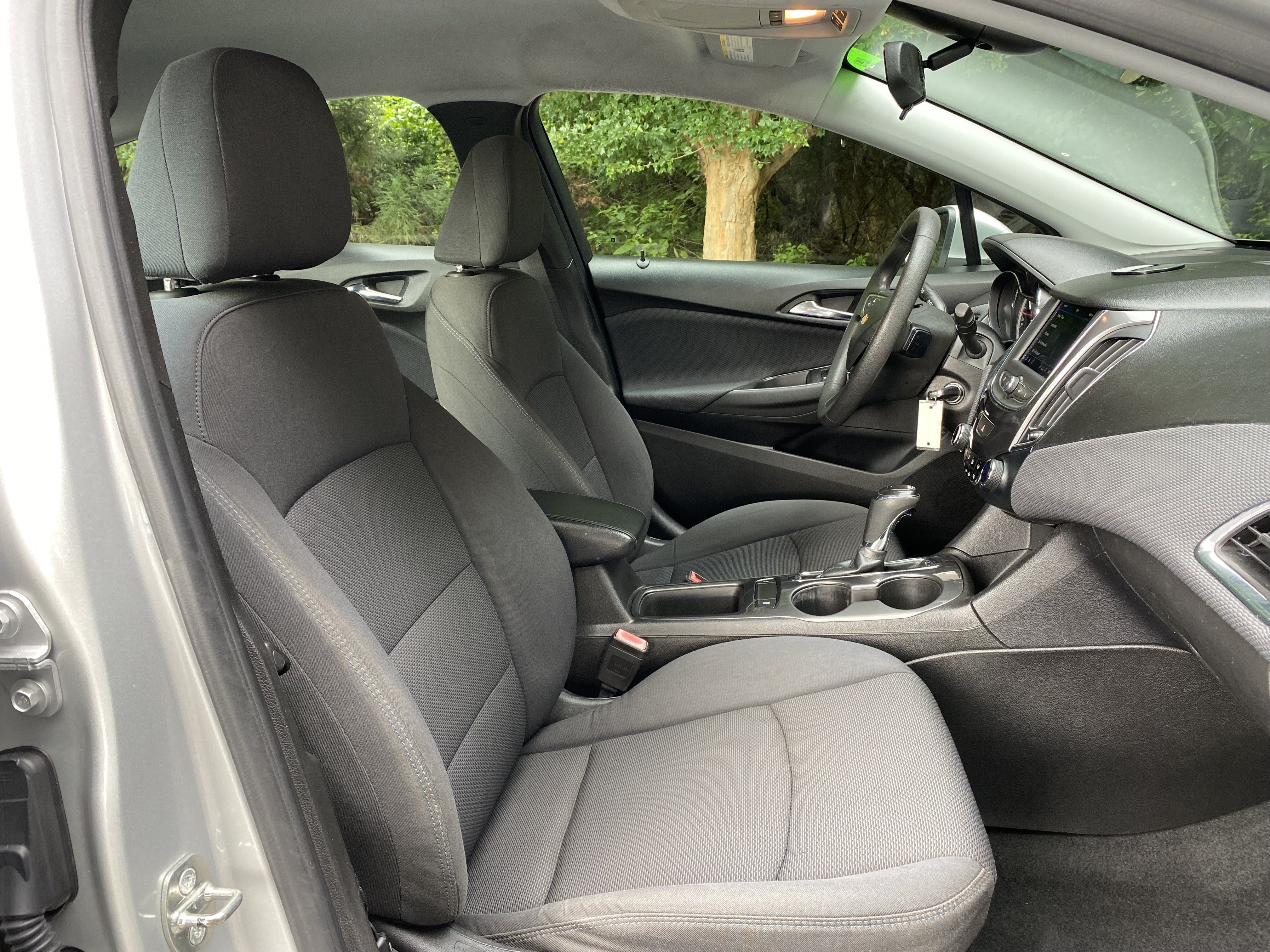 Used 2019 Chevrolet Cruze LT w/ LT Fleet Convenience Package FWD image 31