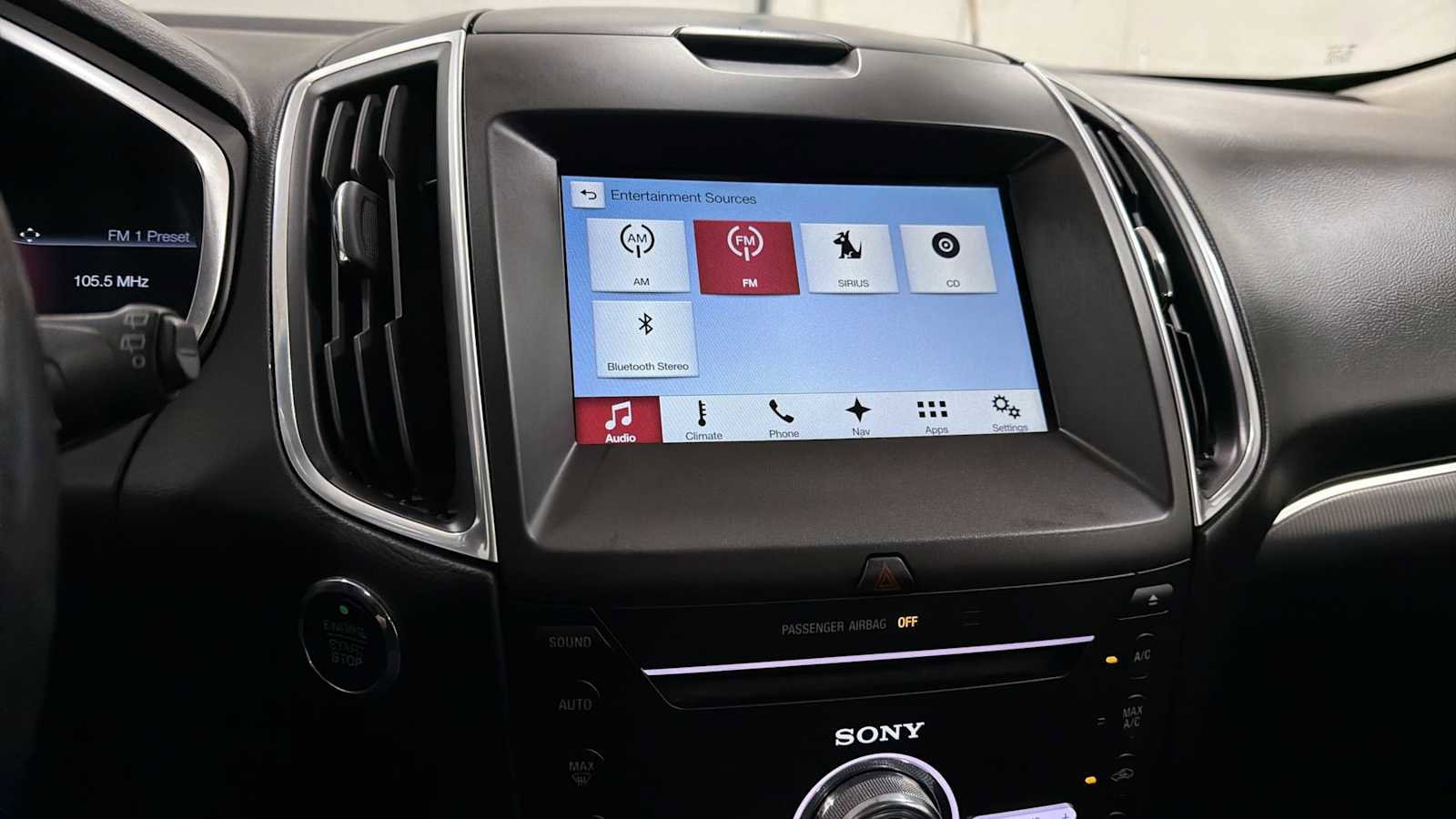 Used 2017 Ford Edge Titanium w/ Equipment Group 301A image 18