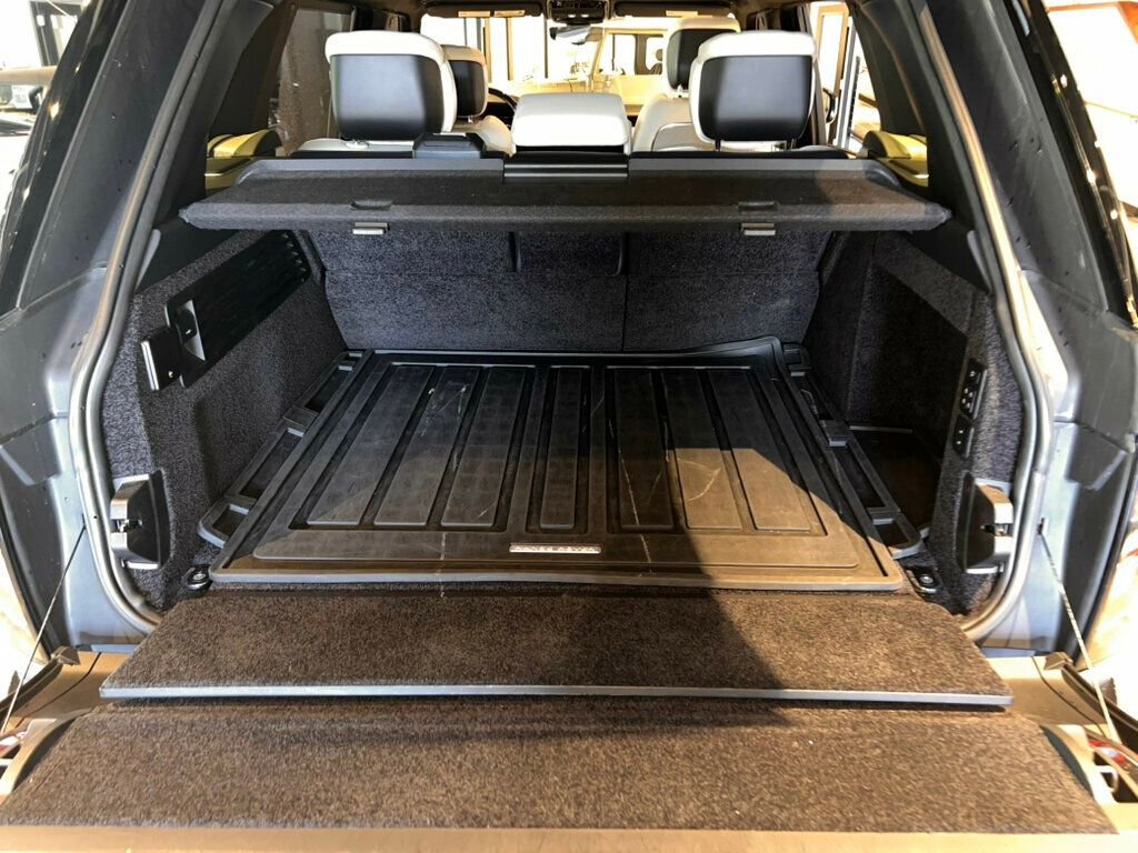 Used 2020 Land Rover Range Rover Long Wheelbase Autobiography AWD/4WD image 24