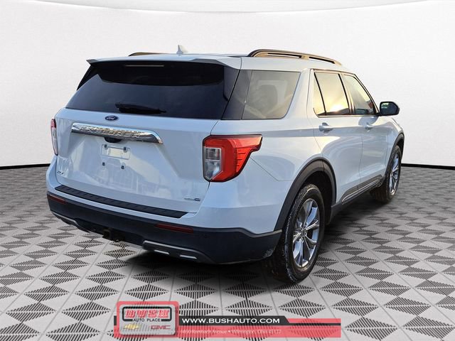 Used 2020 Ford Explorer XLT w/ Equipment Group 202A image 4