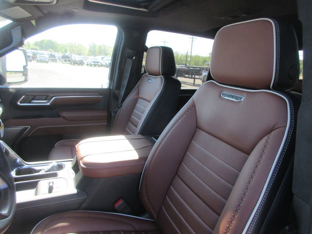 New 2026 GMC Sierra 2500 Denali Ultimate image 12