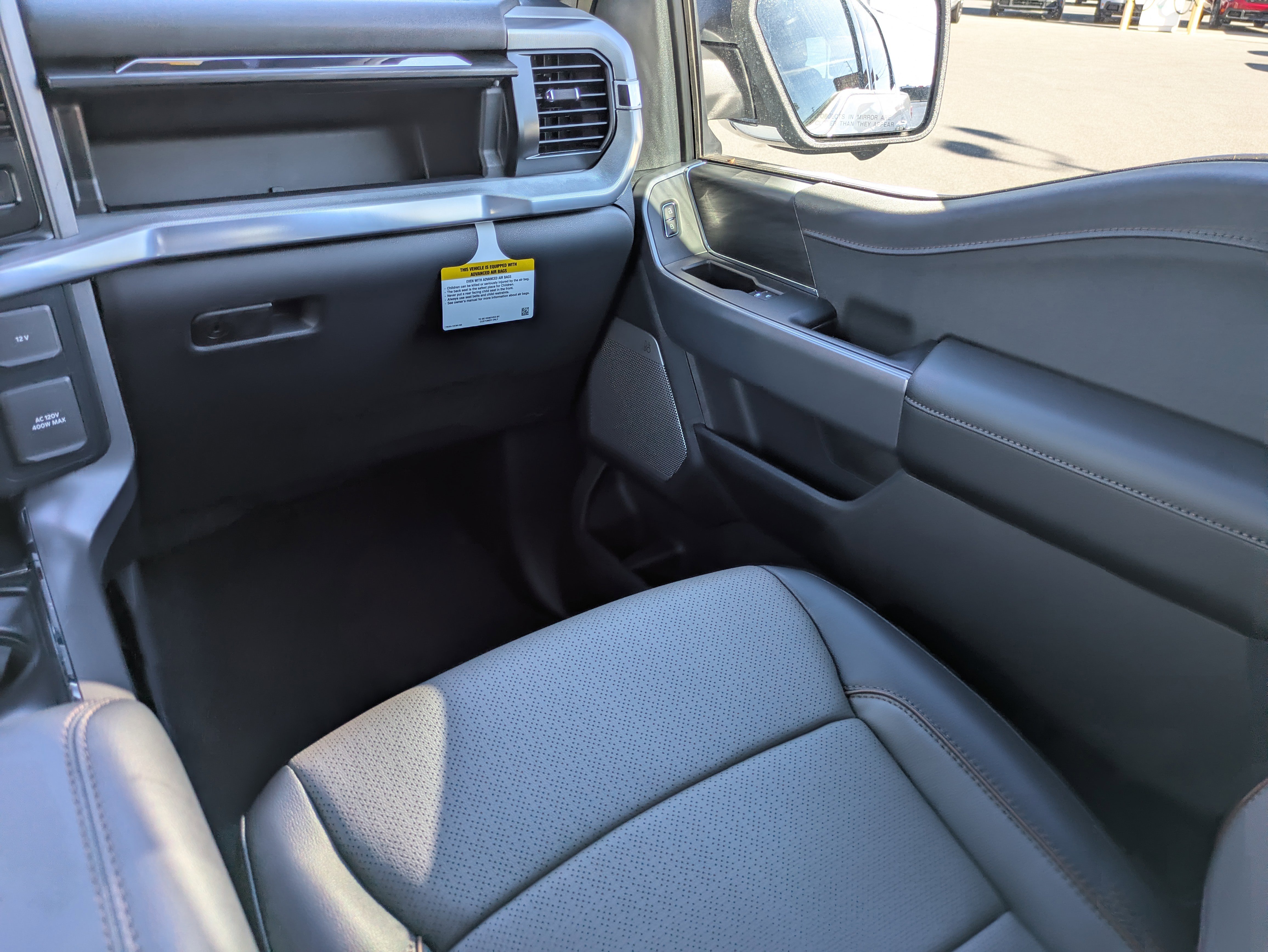 New 2025 Ford F150 Lariat w/ Equipment Group 501A Mid image 19