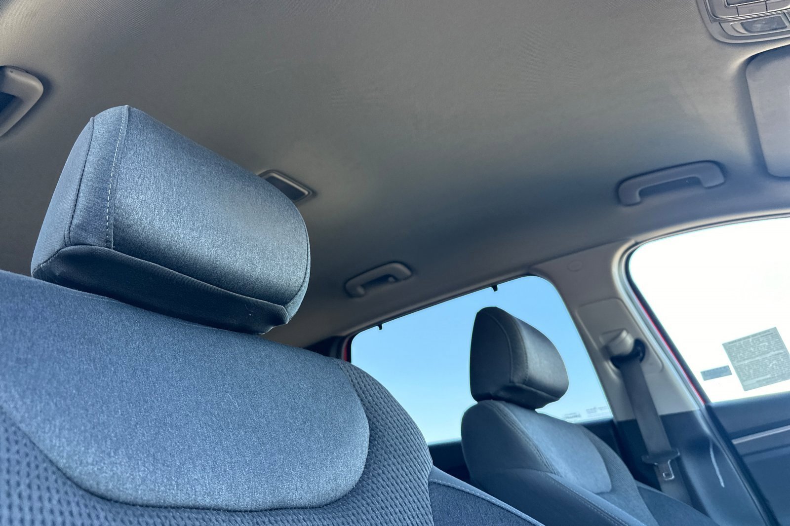 Used 2020 Hyundai Santa Fe SEL w/ Convenience Package image 18