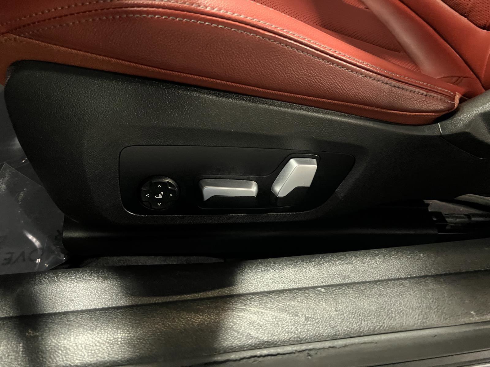 Used 2022 BMW 440i xDrive Convertible w/ Premium Package image 26