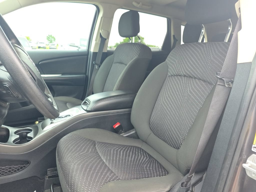 Used 2020 Dodge Journey SE FWD image 16