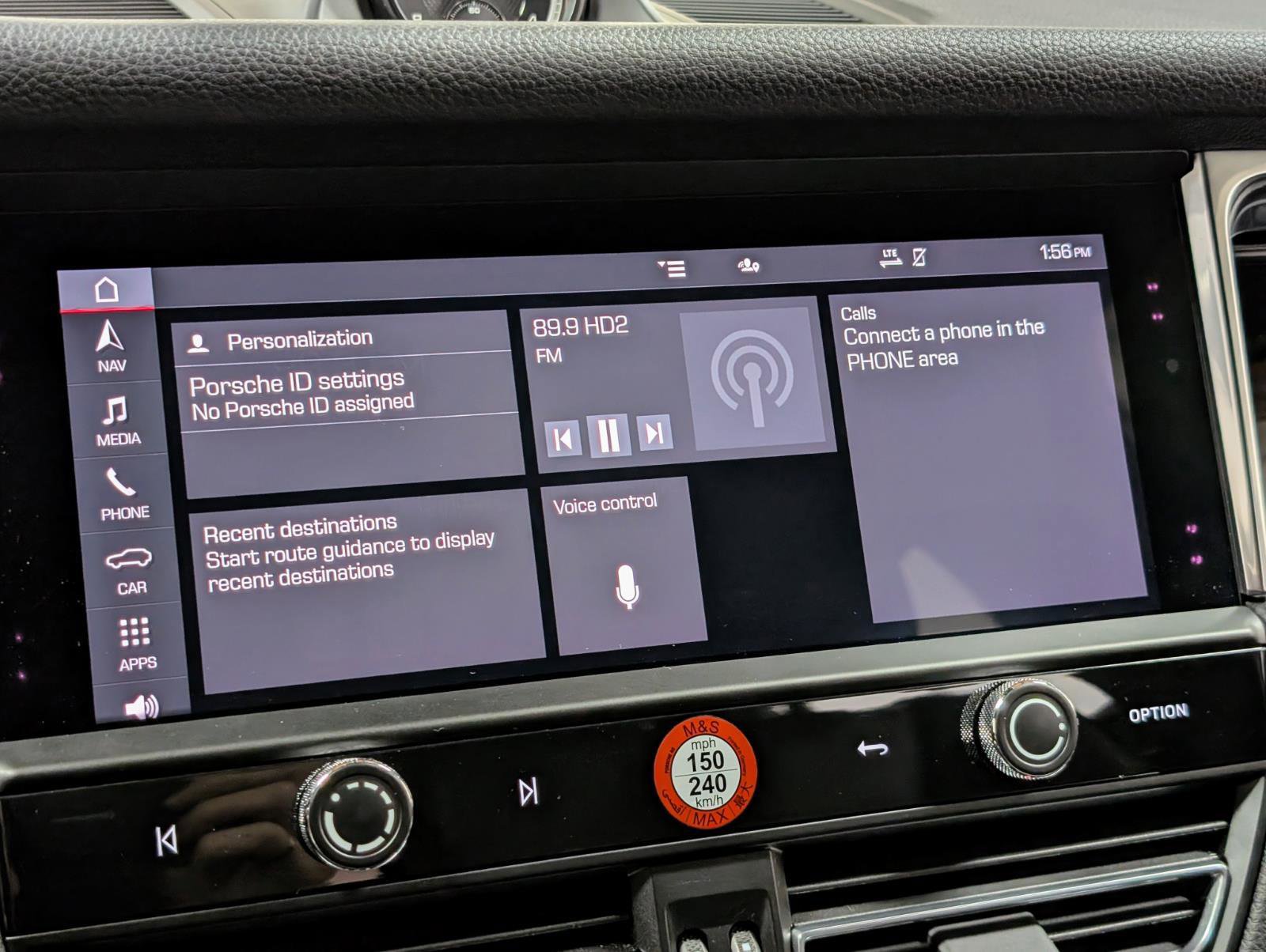 Used 2023 Porsche Macan image 36