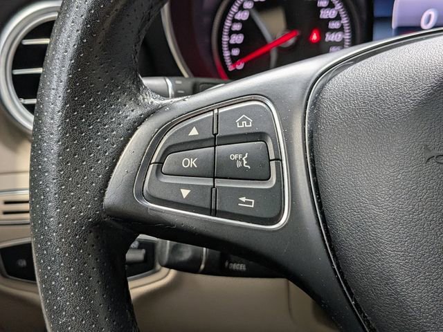 Used 2018 Mercedes-Benz C 300 Sedan image 18