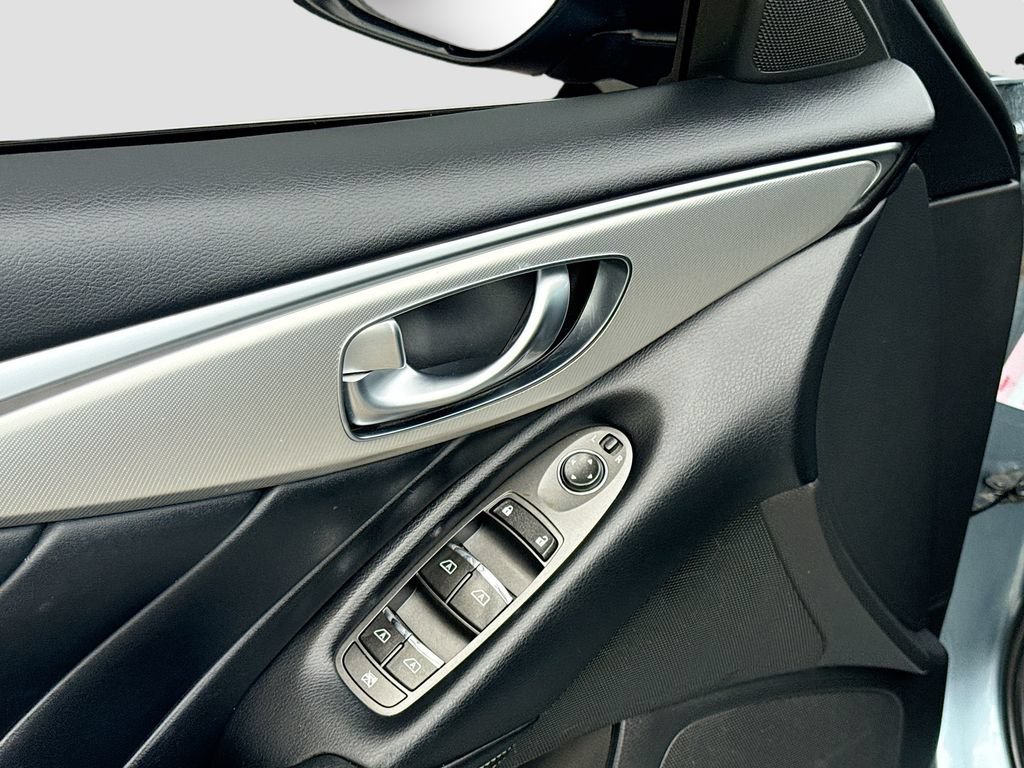 Used 2020 INFINITI Q50 Luxe RWD image 18