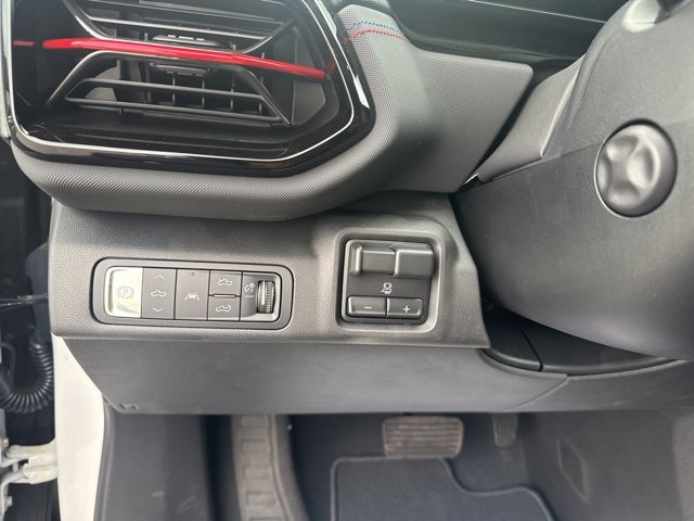 New 2024 Chevrolet Silverado EV RST image 20