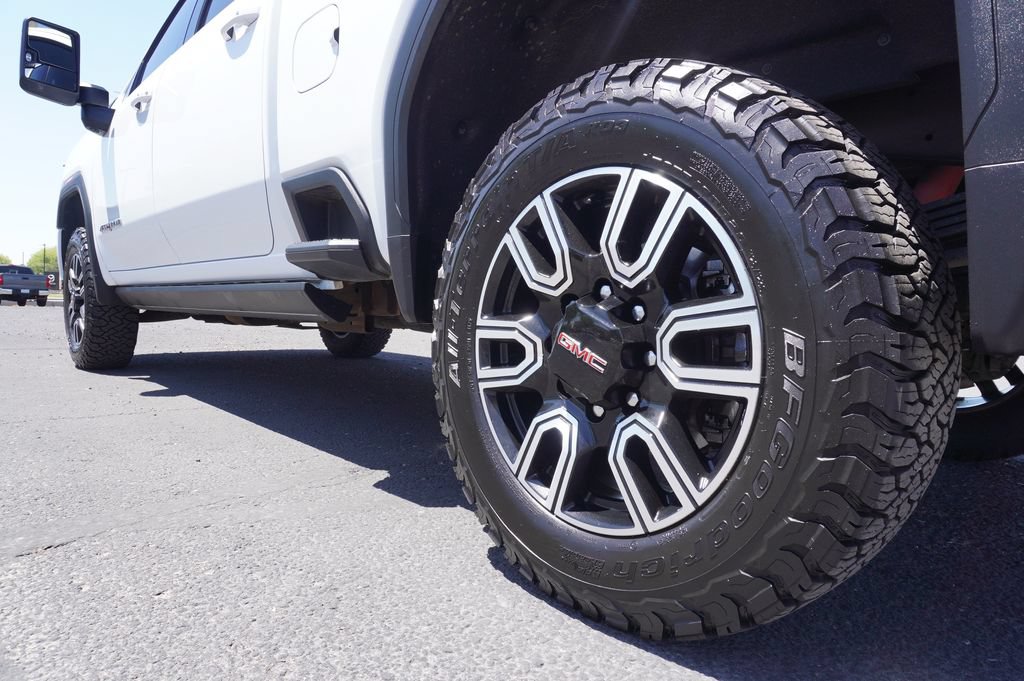 Certified 2022 GMC Sierra 2500 AT4 w/ AT4 Premium Plus Package AWD/4WD image 7