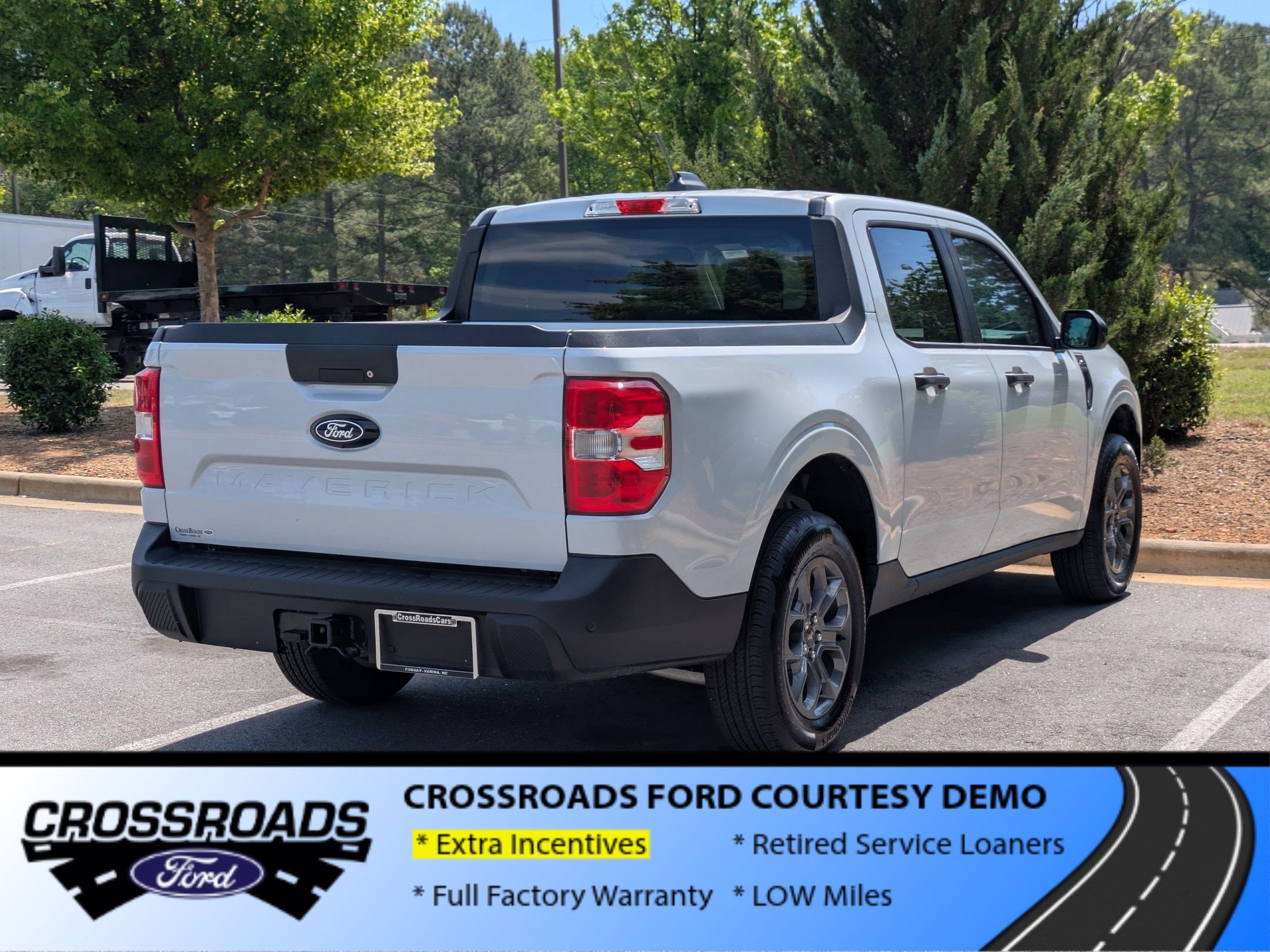 New 2026 Ford Maverick XLT w/ XLT Luxury Package AWD/4WD image 3
