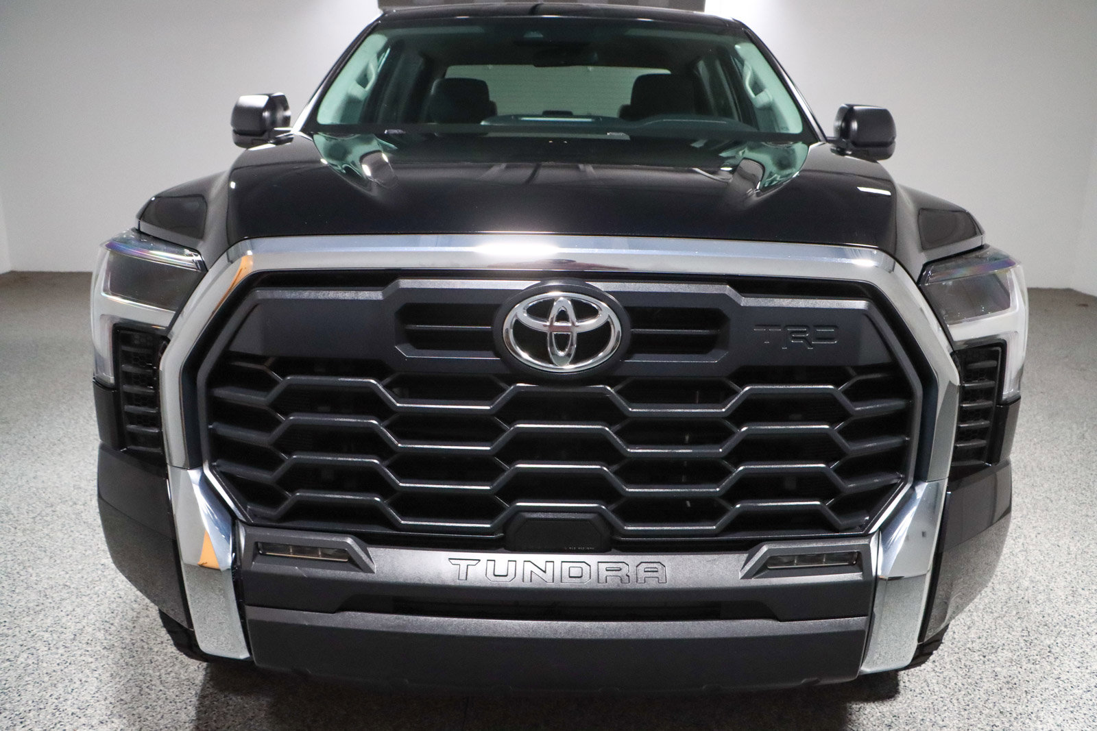 Used 2023 Toyota Tundra SR5 w/ TRD Off-Road Package image 5