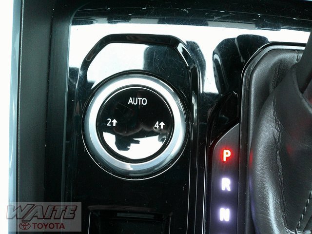 Used 2023 Chevrolet Colorado LT image 20