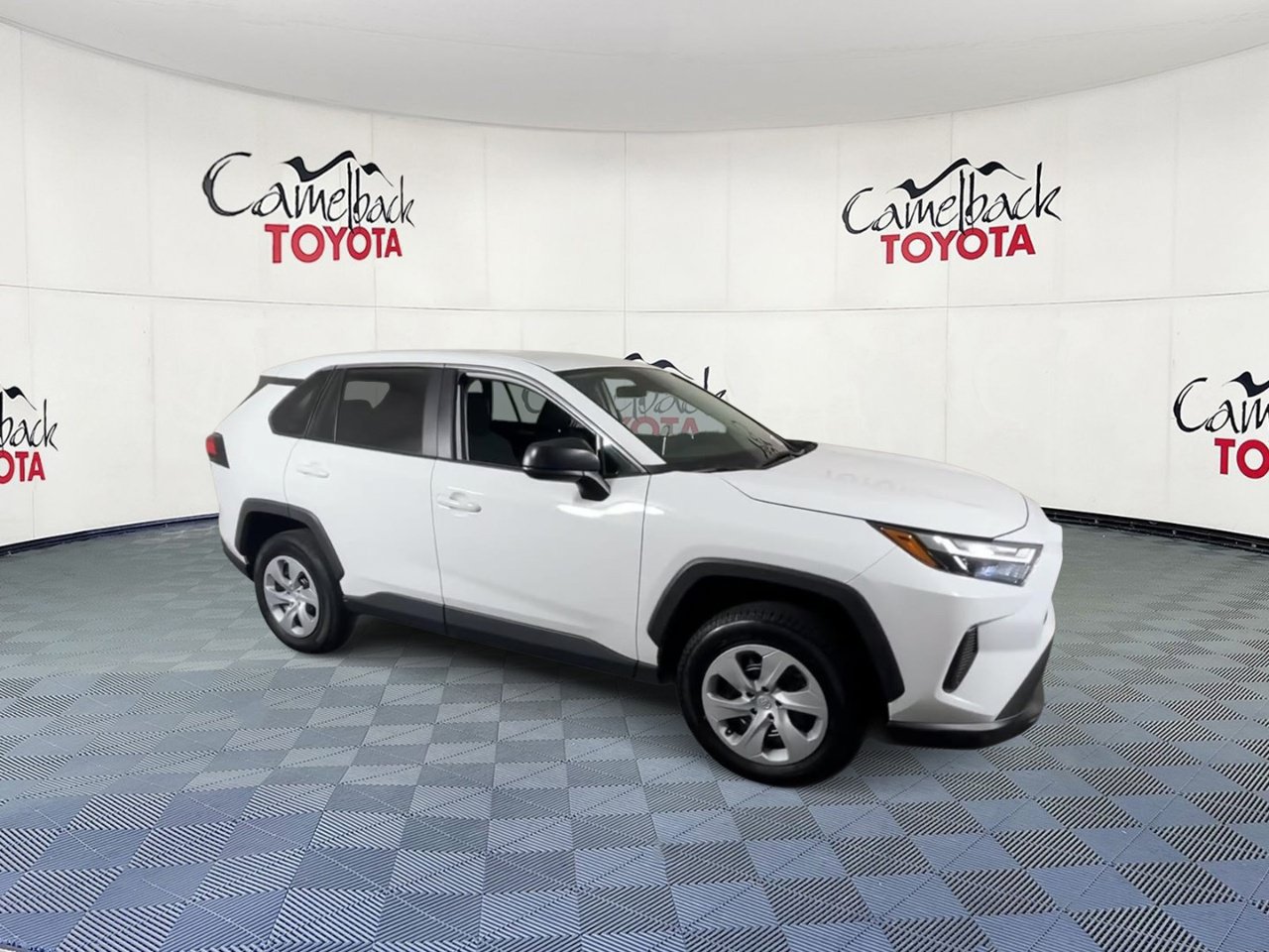 Used 2025 Toyota RAV4 LE FWD image 2