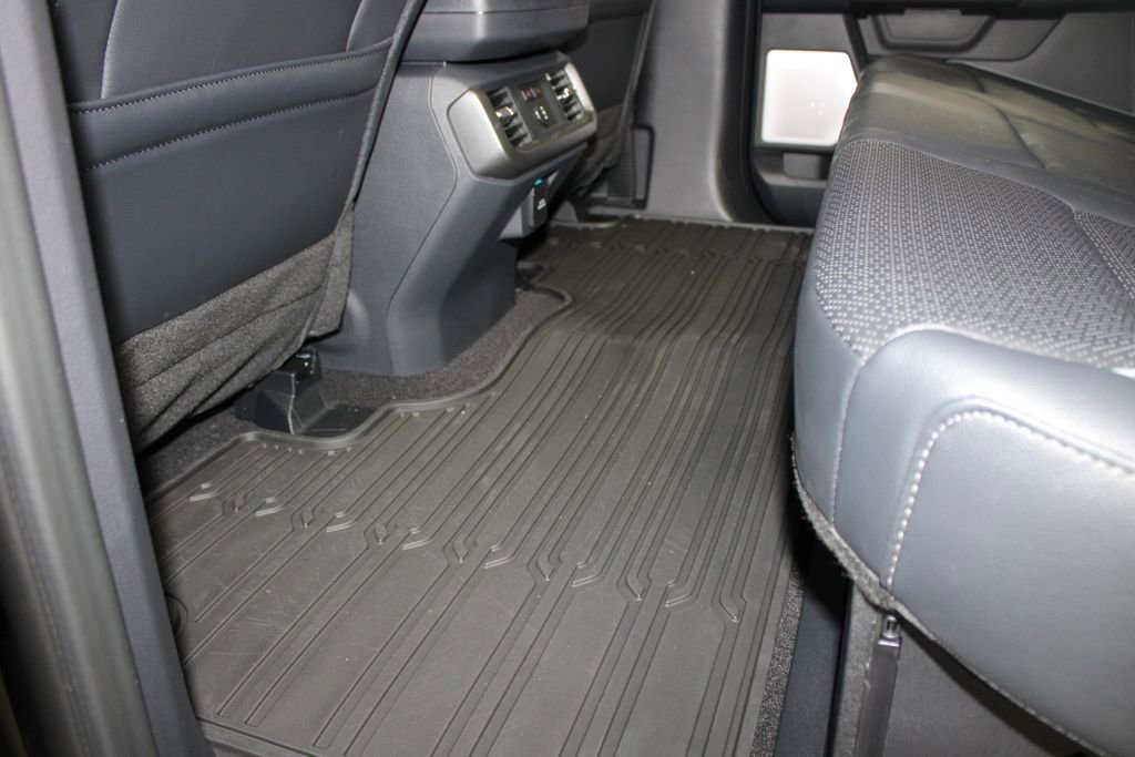 New 2026 Ford F150 Lariat w/ Equipment Group 502A High image 23