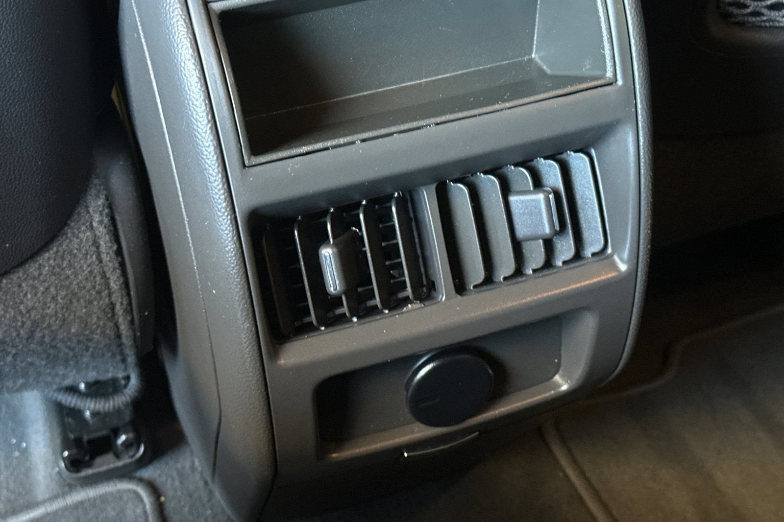 Used 2016 Cadillac SRX FWD image 38
