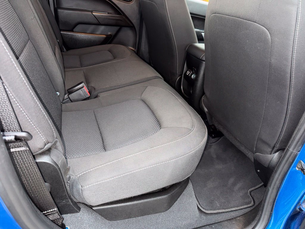 Used 2022 Chevrolet Colorado LT w/ LT Convenience Package AWD/4WD image 24