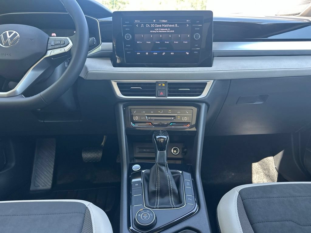 New 2026 Volkswagen Taos SE AWD/4WD image 15