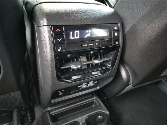 Used 2025 Jeep Grand Cherokee L Limited w/ Black Appearance Package AWD/4WD image 24