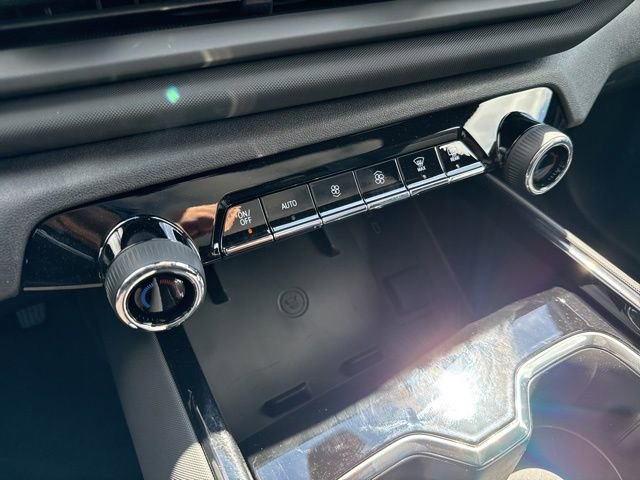 New 2026 Chevrolet Silverado EV LT image 26