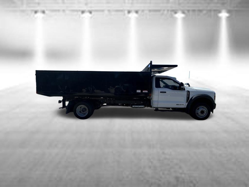 Certified 2024 Ford F550 2WD Regular Cab Super Duty image 3
