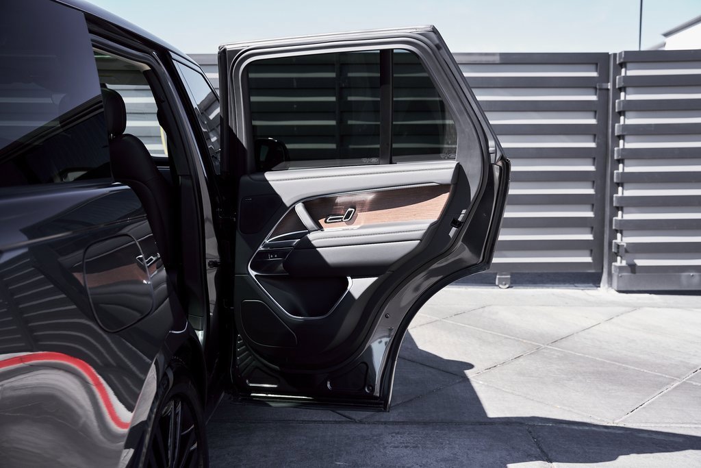 Used 2024 Land Rover Range Rover SE image 23