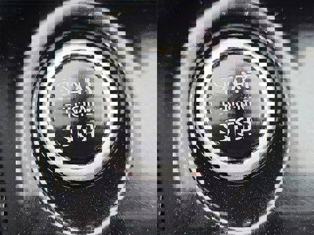 Certified 2021 Nissan Versa SR w/ Electronics Package image 25